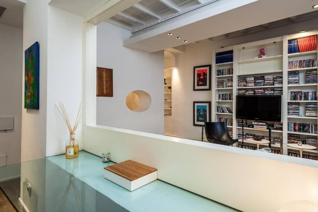 Апартаменты Trevi Loft Рим Экстерьер фото